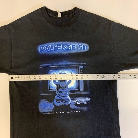Alstyle Mens Poltergeist It Knows What Scares You Short Sleeve Cotton Shirt SZ L - Picture 9 of 11